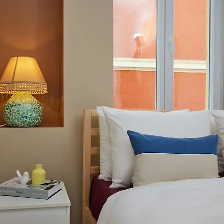 Charming 3br 2bath Ac In Center - Santur D7 *