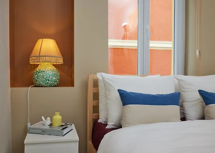 Charming 3br 2bath Ac In Center - Santur D7 *