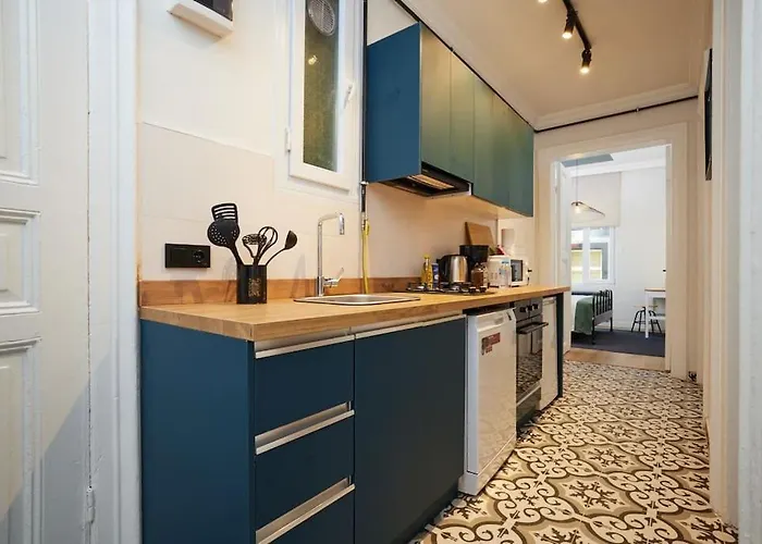 Apartamento Charming 3br 2bath Ac In Center - Santur D7 *