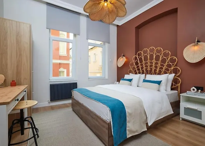 Charming 3br 2bath Ac In Center - Santur D7 * Estambul